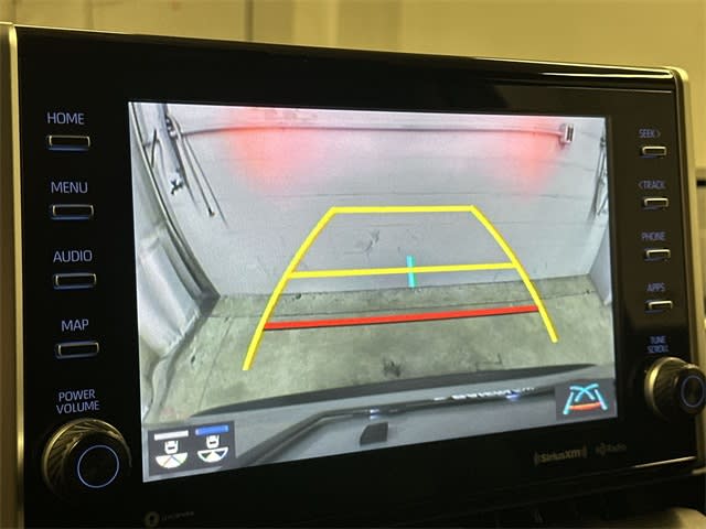 Thumbnail: 2022 Toyota RAV4 - 23