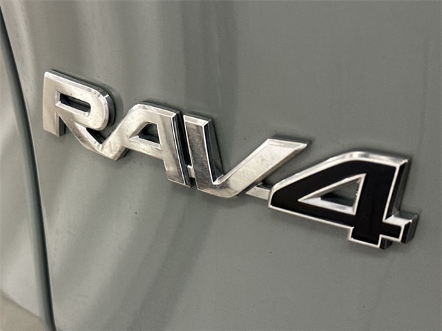 Thumbnail: 2022 Toyota RAV4 - 29