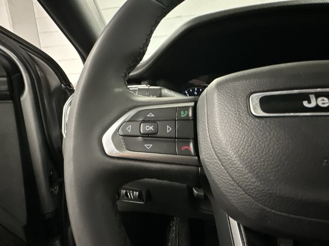 Thumbnail: 2023 Jeep Compass - 18