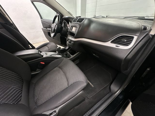 Thumbnail: 2016 Dodge Journey - 24