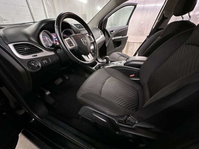 Thumbnail: 2016 Dodge Journey - 11