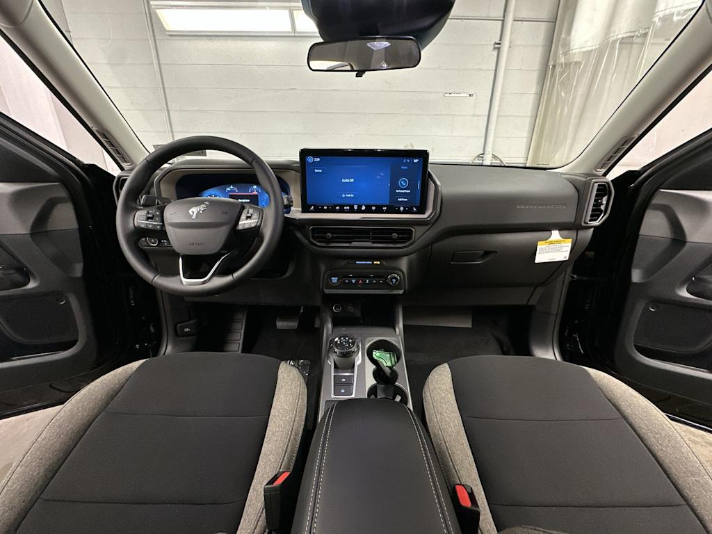 Thumbnail: 2025 Ford Bronco Sport - 10