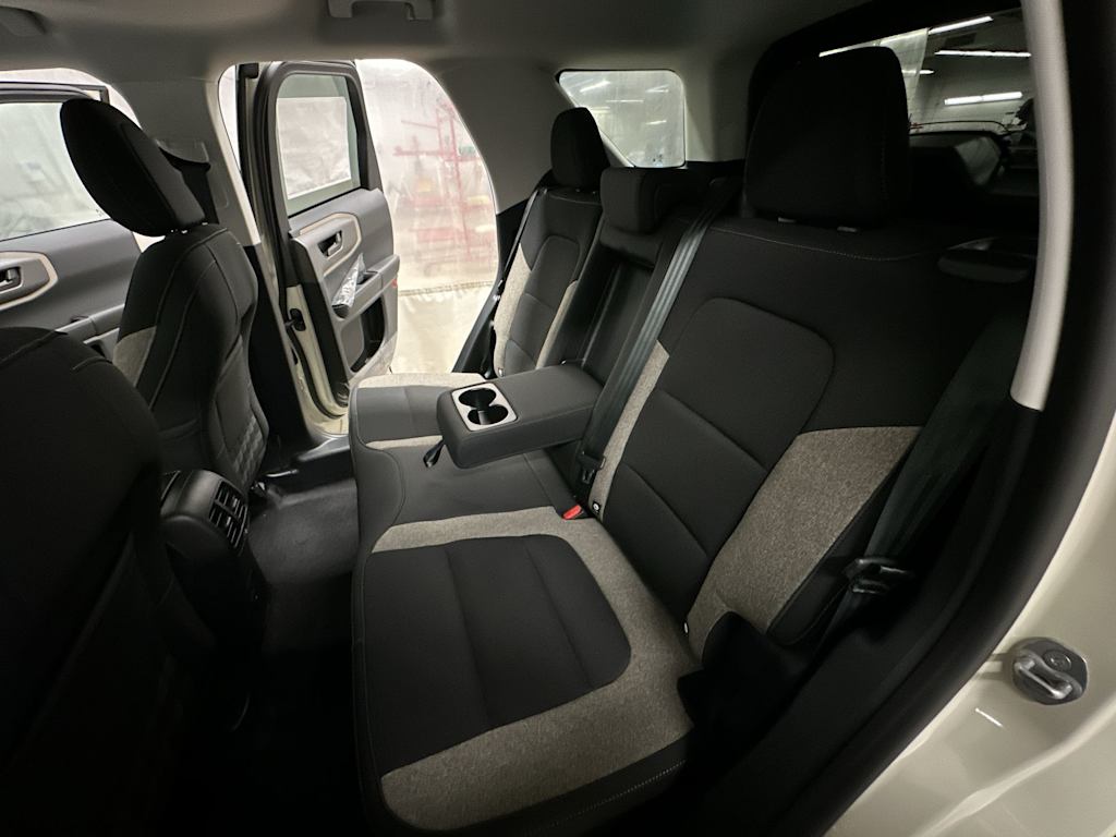 Thumbnail: 2025 Ford Bronco Sport - 13