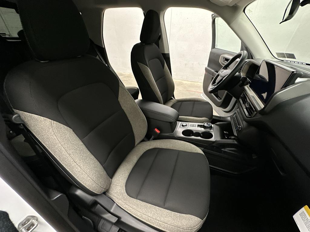 Thumbnail: 2025 Ford Bronco Sport - 25