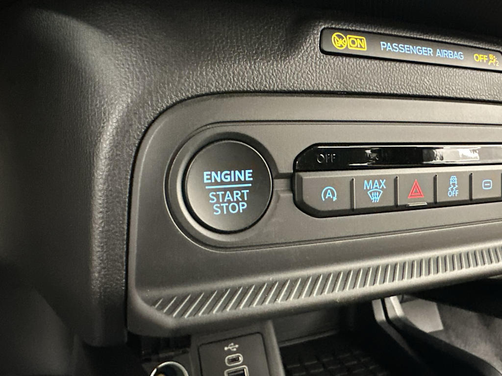 Thumbnail: 2025 Ford Bronco Sport - 18