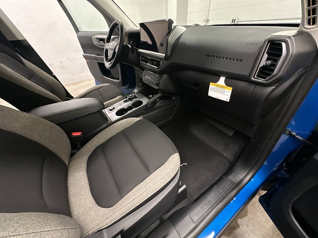 Thumbnail: 2025 Ford Bronco Sport - 14