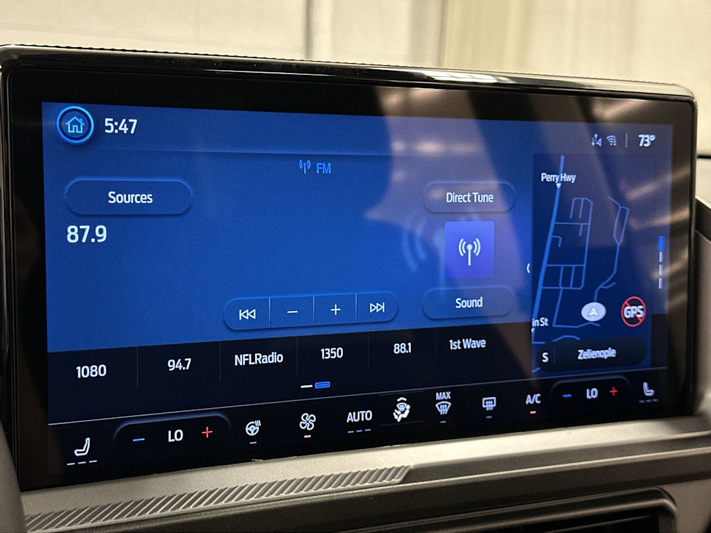 Thumbnail: 2025 Ford Bronco Sport - 14