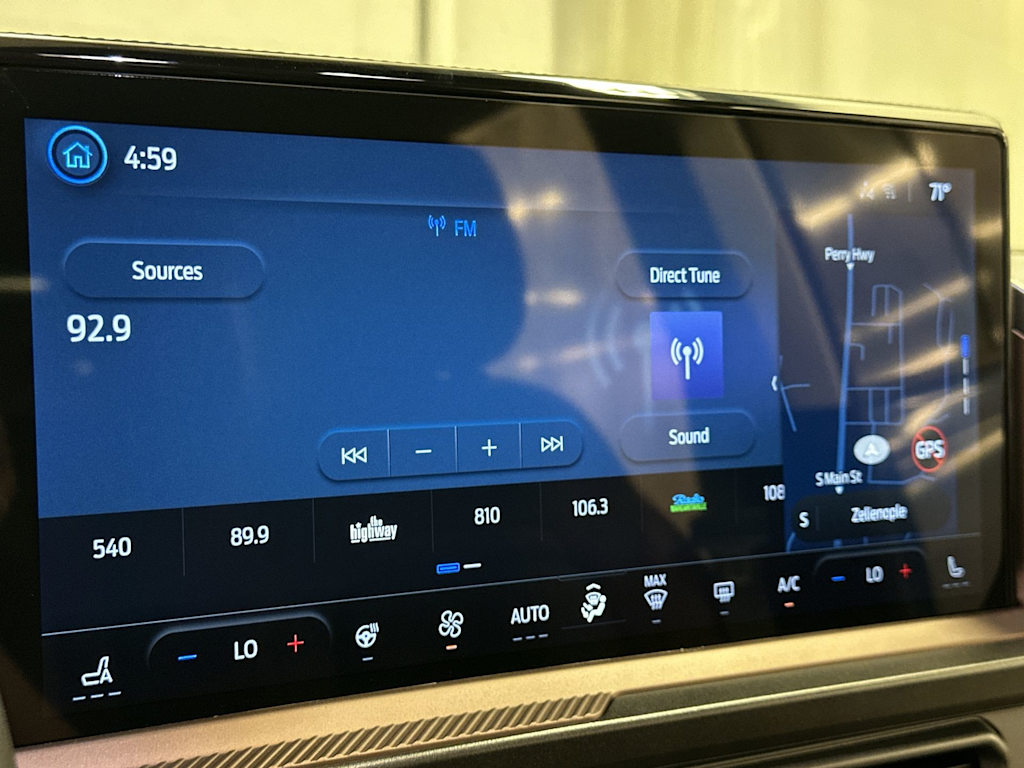 Thumbnail: 2025 Ford Bronco Sport - 15