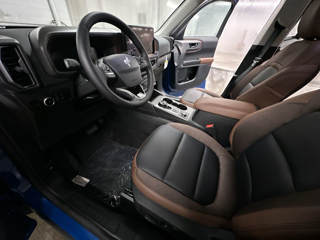 Thumbnail: 2025 Ford Bronco Sport - 11