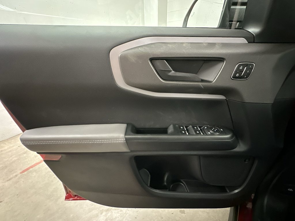 Thumbnail: 2025 Ford Bronco Sport - 25