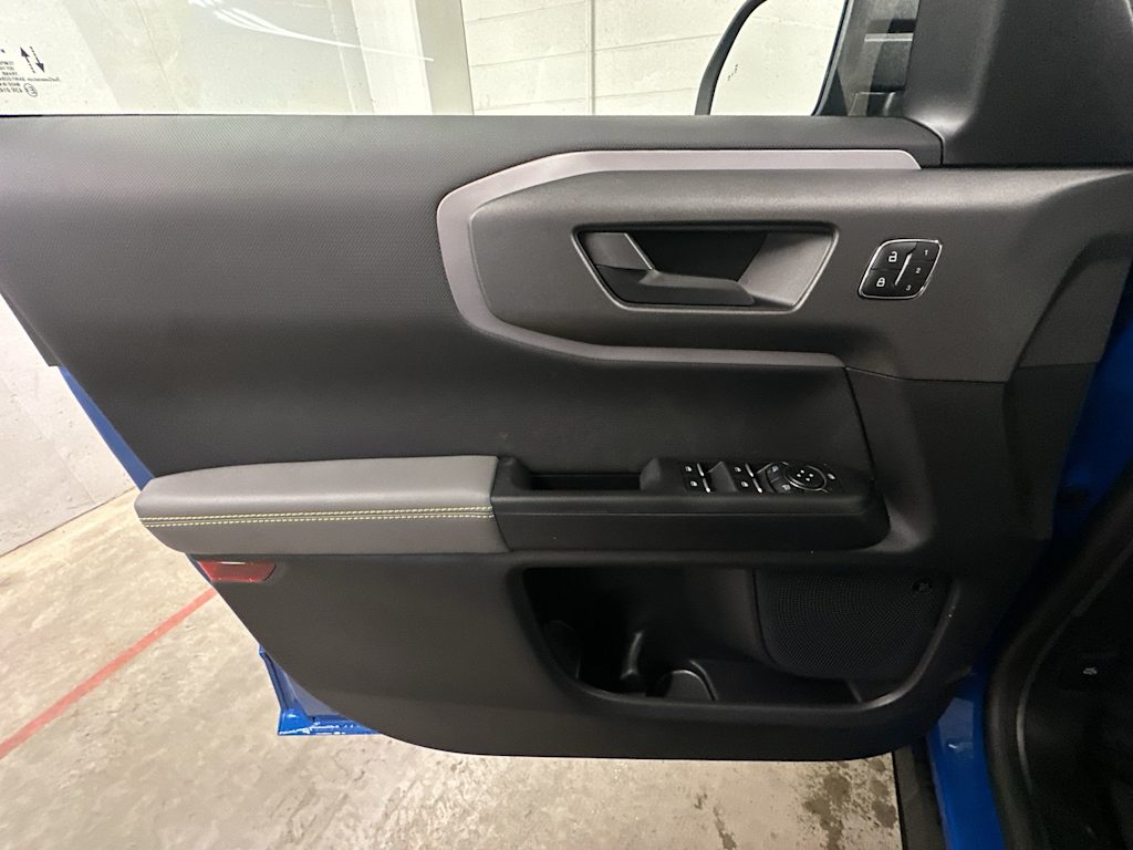 Thumbnail: 2025 Ford Bronco Sport - 27