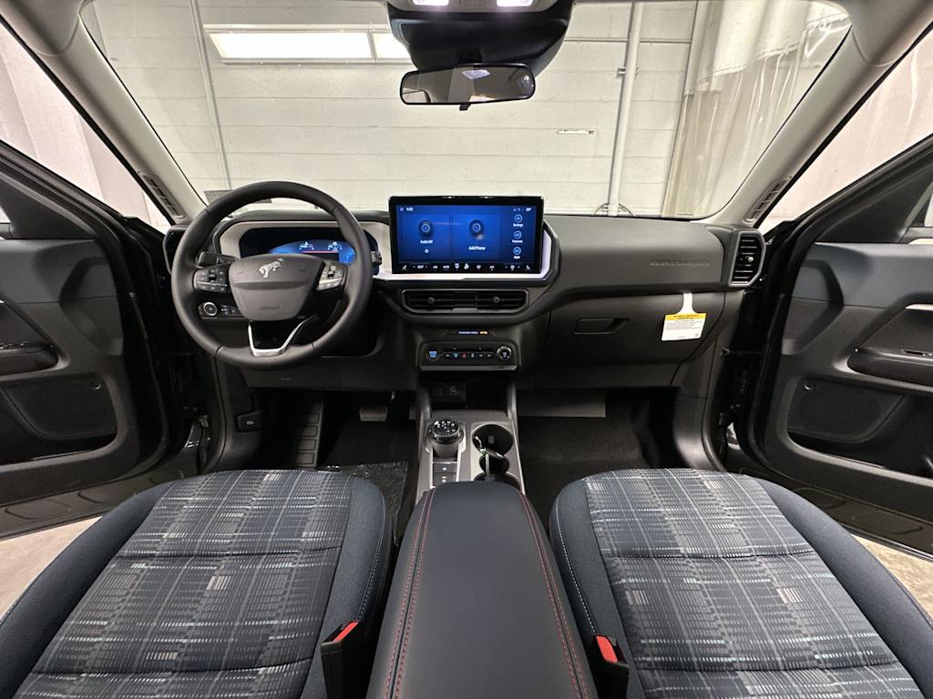 Thumbnail: 2025 Ford Bronco Sport - 10