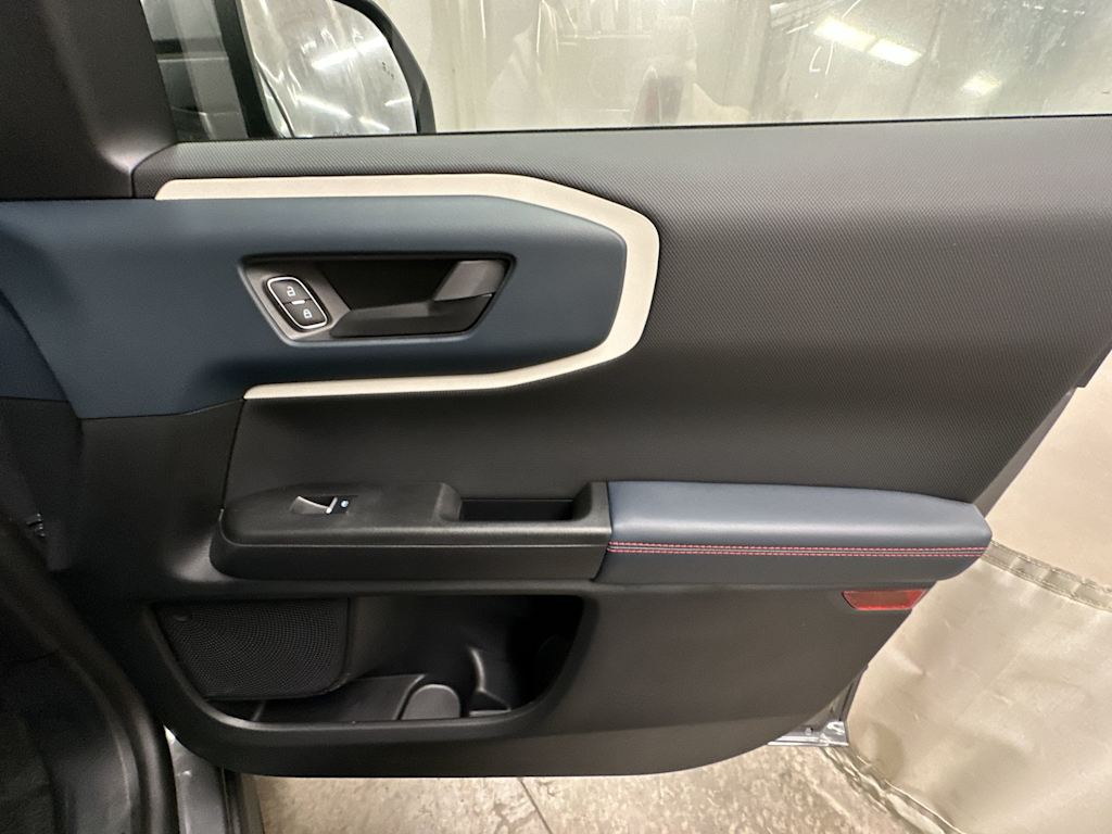 Thumbnail: 2025 Ford Bronco Sport - 27