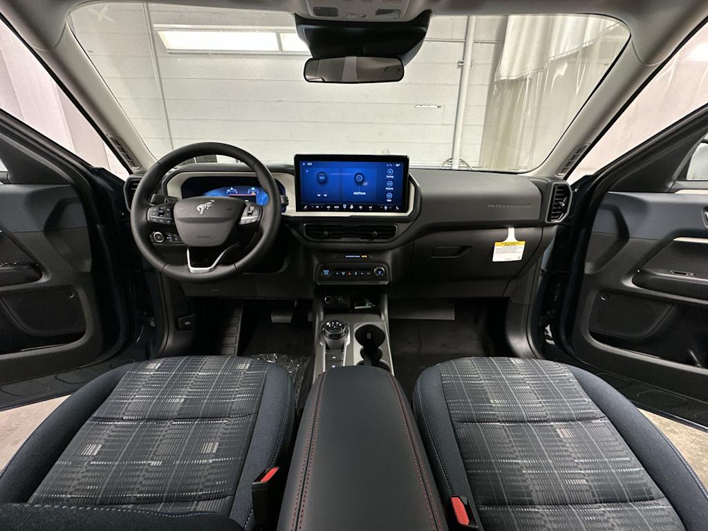 Thumbnail: 2025 Ford Bronco Sport - 10