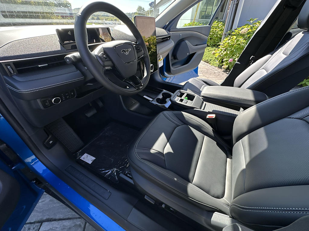 Thumbnail: 2025 Ford Mustang Mach-E - 7