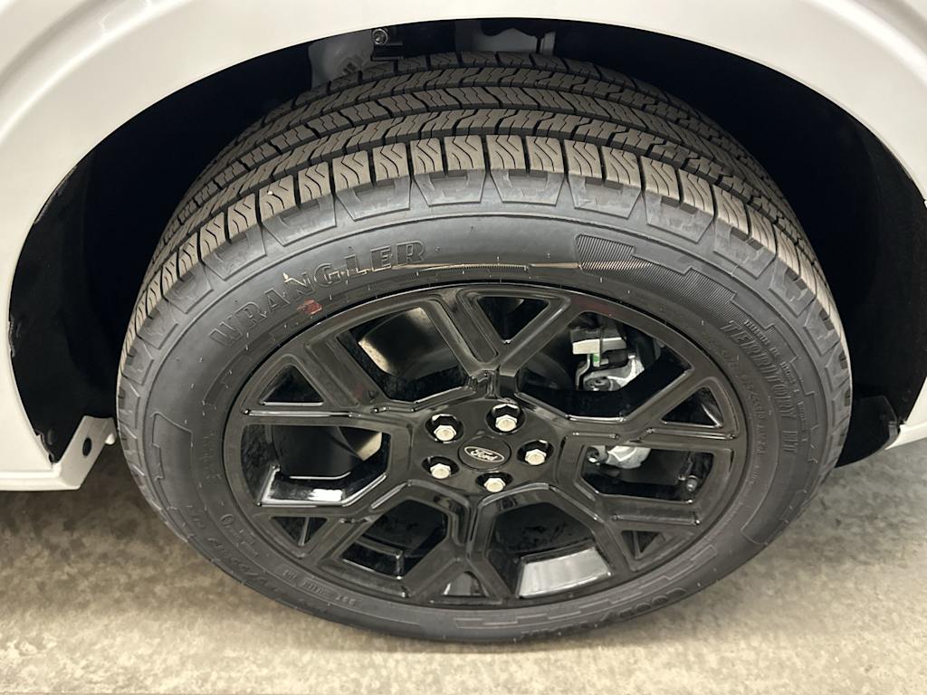 Thumbnail: 2025 Ford Maverick - 8