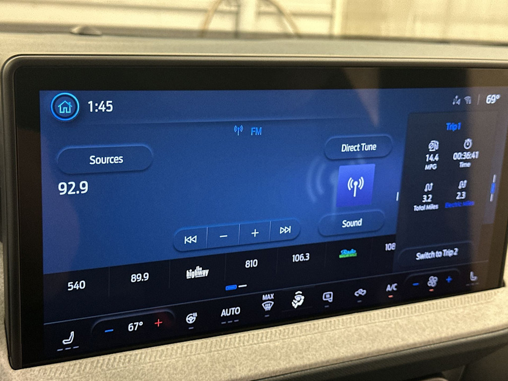 Thumbnail: 2025 Ford Maverick - 20