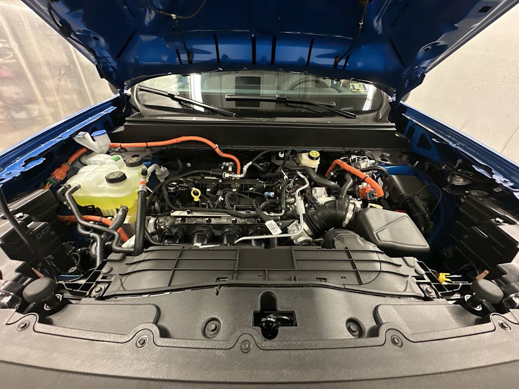 Thumbnail: 2025 Ford Maverick - 9