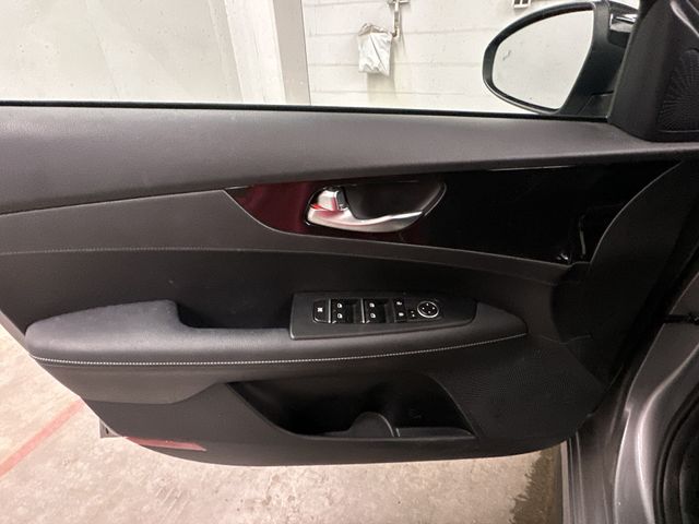 Thumbnail: 2024 Kia Forte - 20