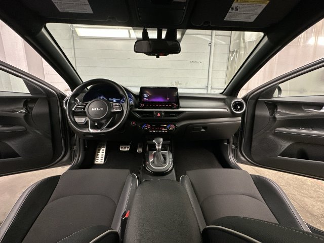 Thumbnail: 2024 Kia Forte - 13