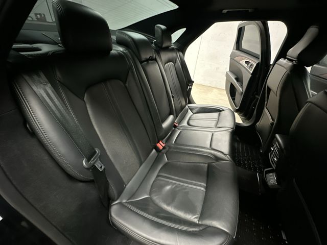 Thumbnail: 2020 Lincoln MKZ - 30