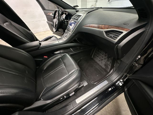 Thumbnail: 2020 Lincoln MKZ - 27