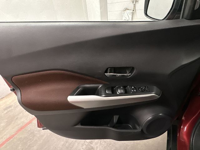Thumbnail: 2020 Nissan Kicks - 18