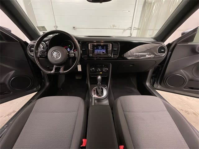 2019 Volkswagen Beetle S 10