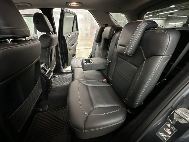 Thumbnail: 2012 Mercedes-Benz M-Class - 13