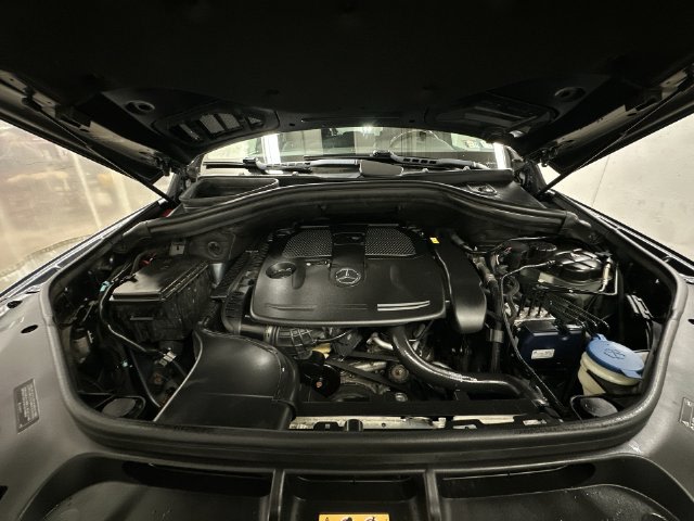 Thumbnail: 2012 Mercedes-Benz M-Class - 9
