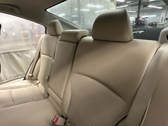 Thumbnail: 2015 Subaru Legacy - 10