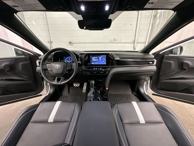 Thumbnail: 2025 Toyota Camry - 13