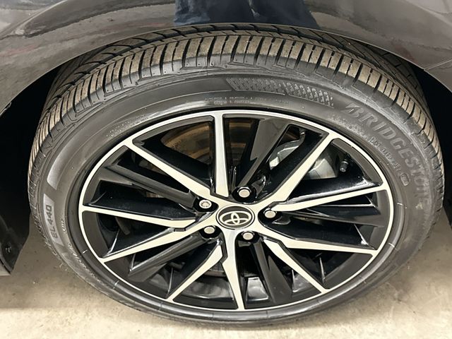 Thumbnail: 2023 Toyota Camry - 7
