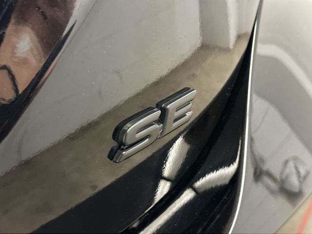 Thumbnail: 2023 Toyota Camry - 6