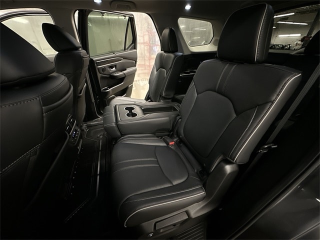 Thumbnail: 2023 Honda Pilot - 13