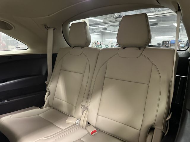 Thumbnail: 2017 Acura MDX - 11