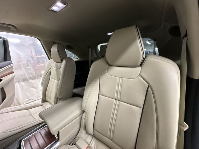 Thumbnail: 2017 Acura MDX - 10