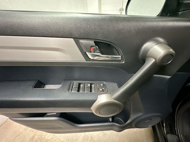 Thumbnail: 2011 Honda CR-V - 21