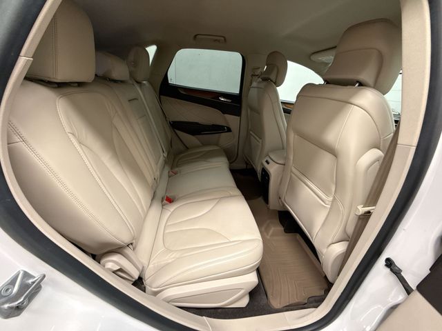 Thumbnail: 2018 Lincoln MKC - 28