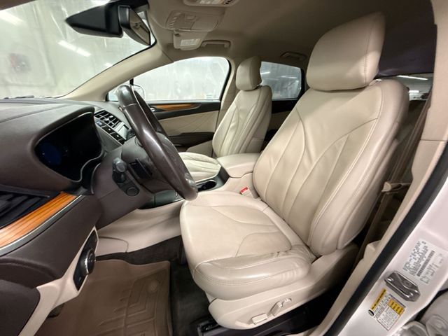 Thumbnail: 2018 Lincoln MKC - 11