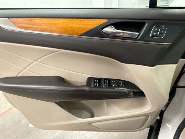 Thumbnail: 2018 Lincoln MKC - 25