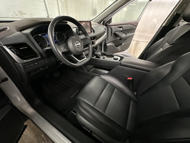 Thumbnail: 2022 Nissan Rogue - 10