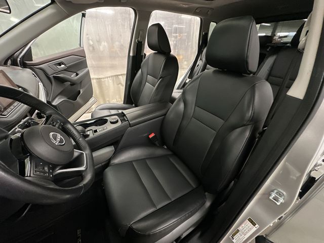 Thumbnail: 2022 Nissan Rogue - 11