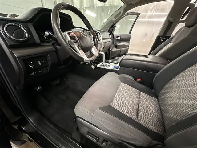 Thumbnail: 2021 Toyota Tundra - 11