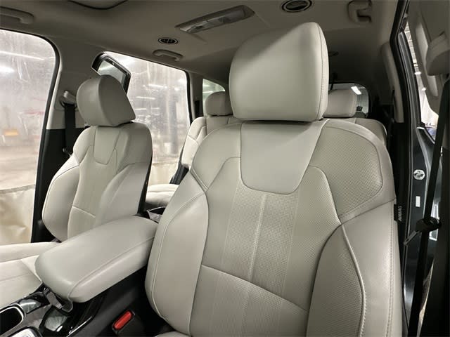 2022 Kia Telluride EX 9