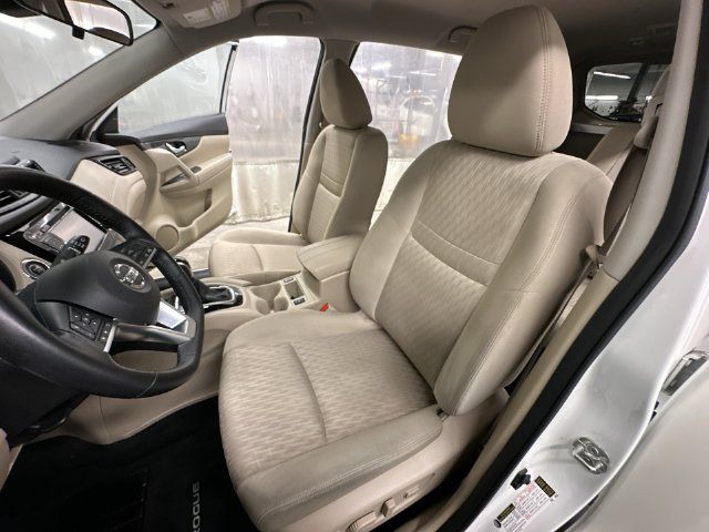Thumbnail: 2020 Nissan Rogue - 12