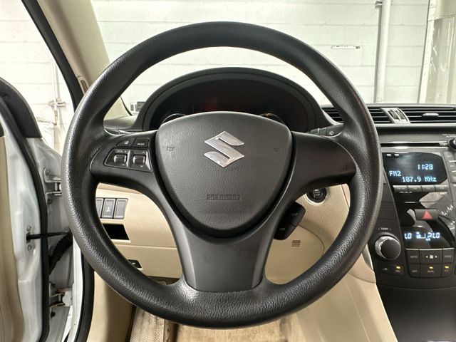 Thumbnail: 2012 Suzuki Kizashi - 2