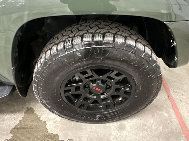Thumbnail: 2020 Toyota 4Runner - 8