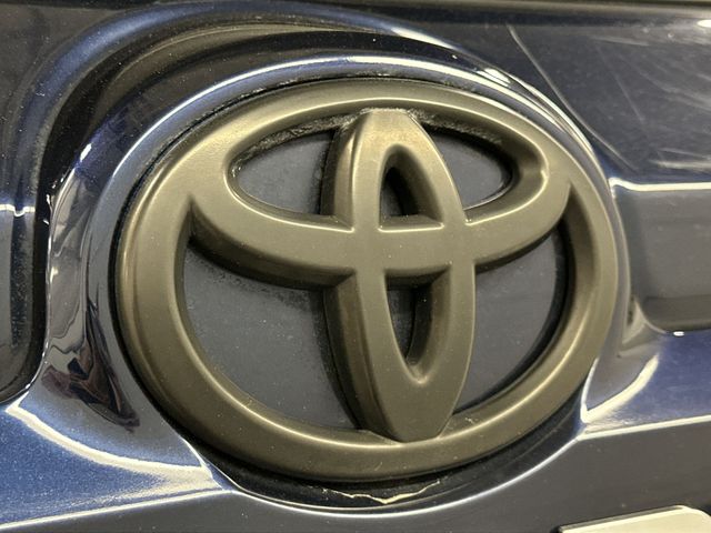 Thumbnail: 2018 Toyota 4Runner - 28