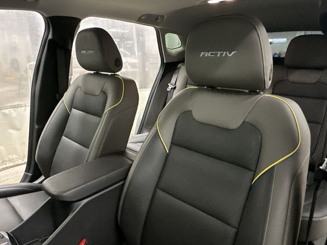 Thumbnail: 2024 Chevrolet Trax - 9